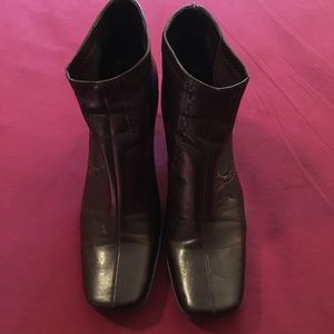 Franco Sarto dark brown women's ankle boots